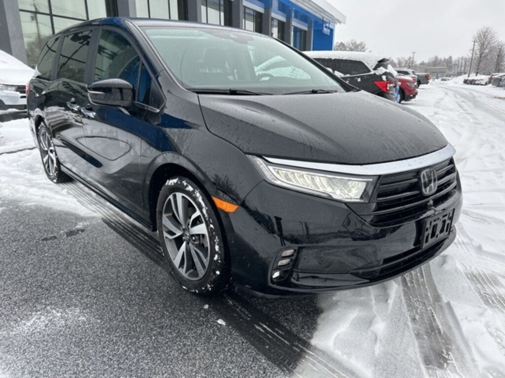 Certified 2023 Honda Odyssey Touring Van