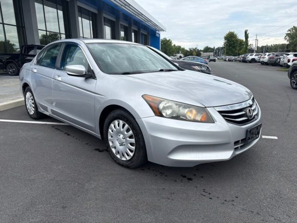 Used 2011 Honda Accord LX 2.4 Sedan