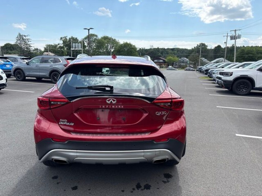 Used 2018 INFINITI QX30 Premium SUV