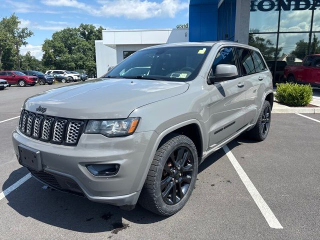 Used 2019 Jeep Grand Cherokee Altitude SUV