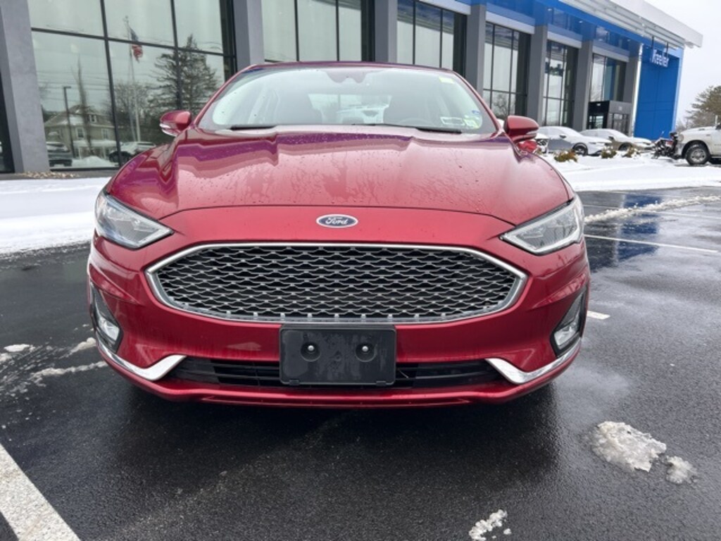 Used 2019 Ford Fusion Hybrid Titanium Sedan