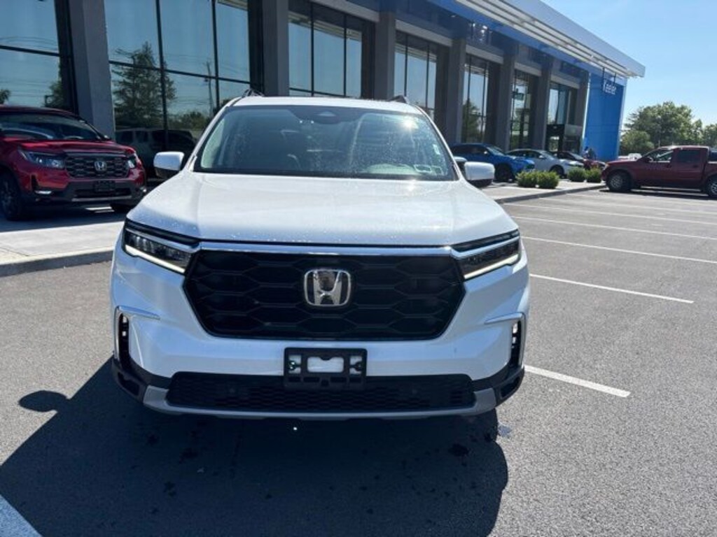 Certified 2024 Honda Pilot Touring SUV