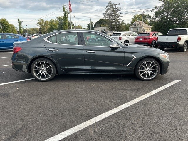 2021 Genesis G70 2.0T Prestige photo 3