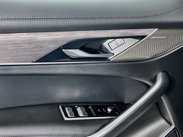 2023 Jaguar F-Pace S - Photo 18