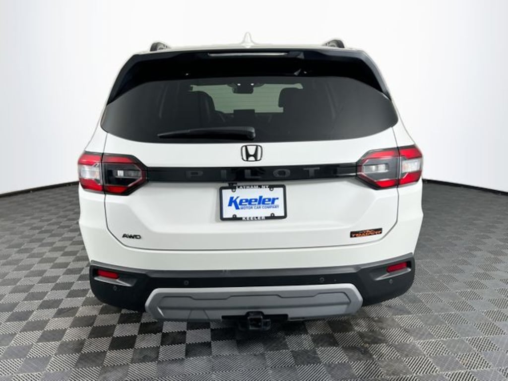 Certified 2024 Honda Pilot TrailSport SUV