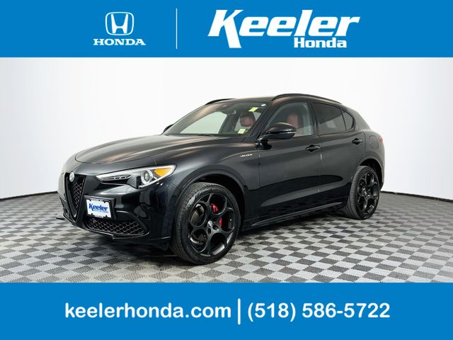 2022 Alfa Romeo Stelvio Ti Veloce AWD's photo
