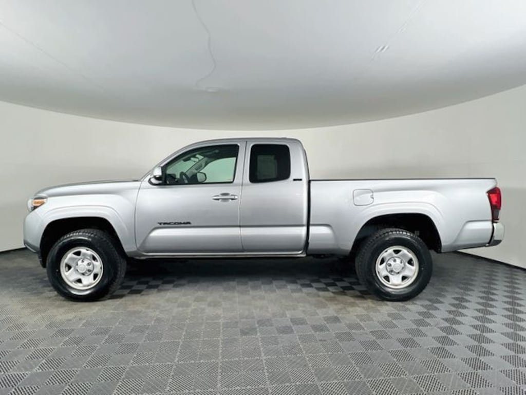 Used 2023 Toyota Tacoma SR5 Truck Access Cab