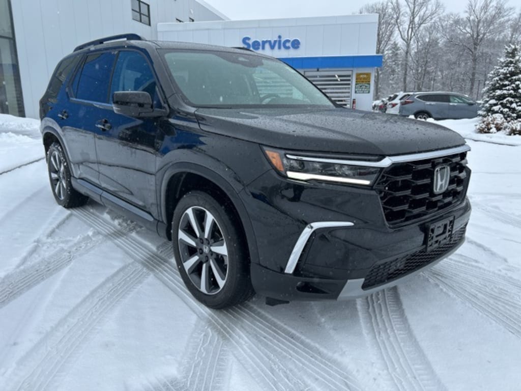 Certified 2024 Honda Pilot Touring SUV