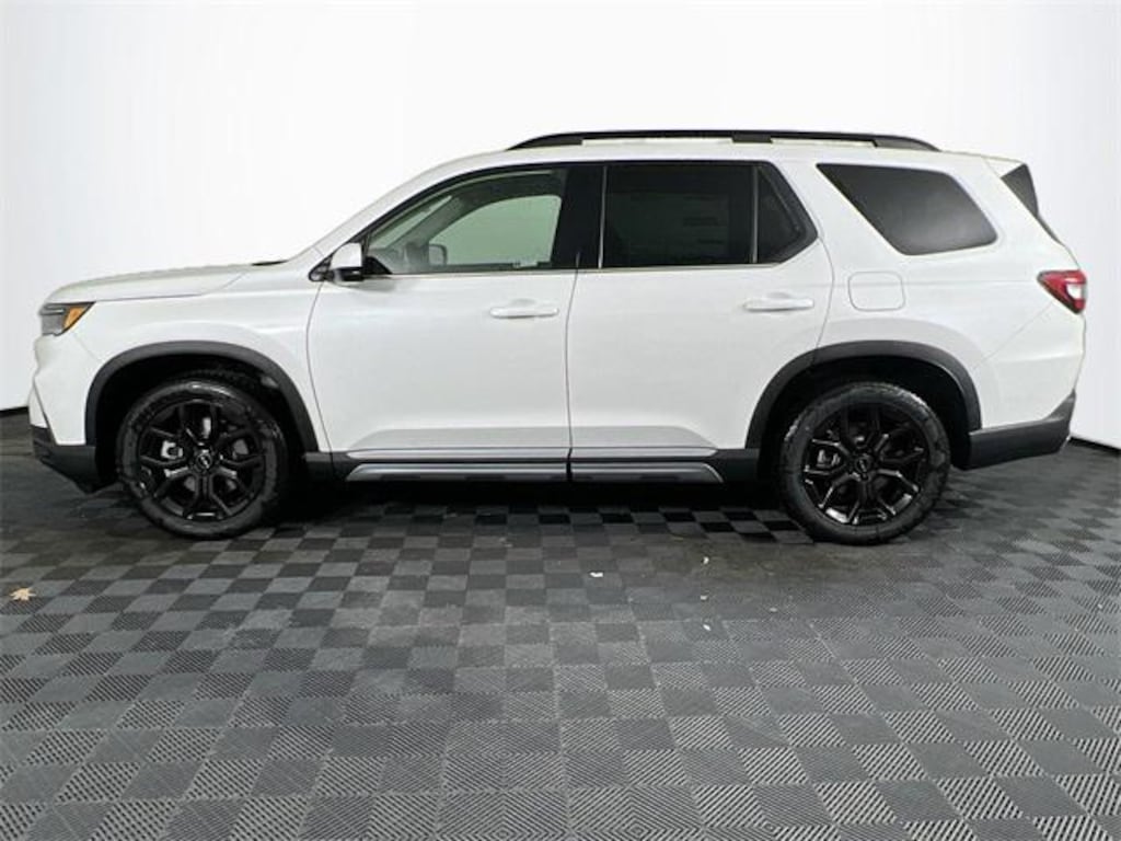 New 2025 Honda Pilot Touring SUV