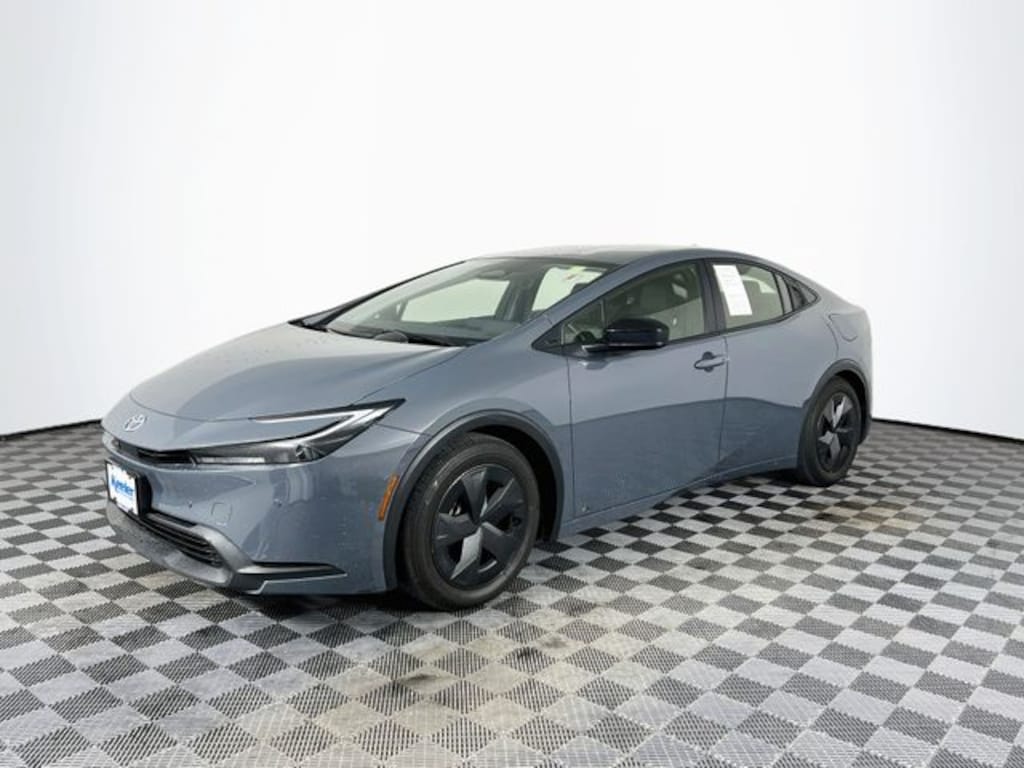 Used 2023 Toyota Prius LE Hatchback