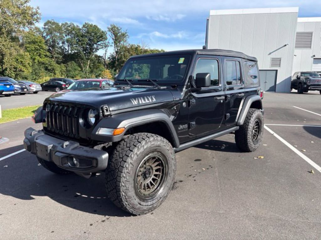 Used 2023 Jeep Wrangler Sport SUV