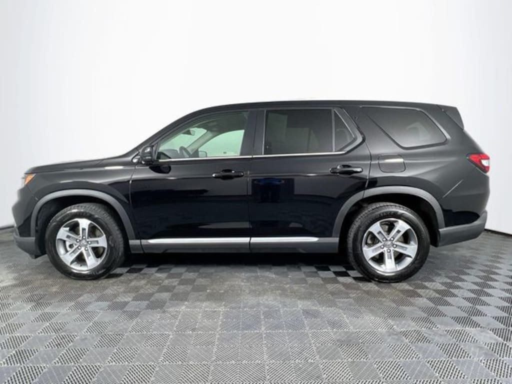 Certified 2024 Honda Pilot EX-L 7 Passenger SUV