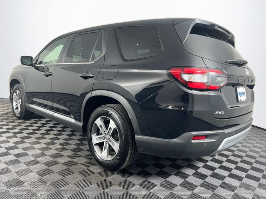 Certified 2024 Honda Pilot EX-L 7 Passenger SUV