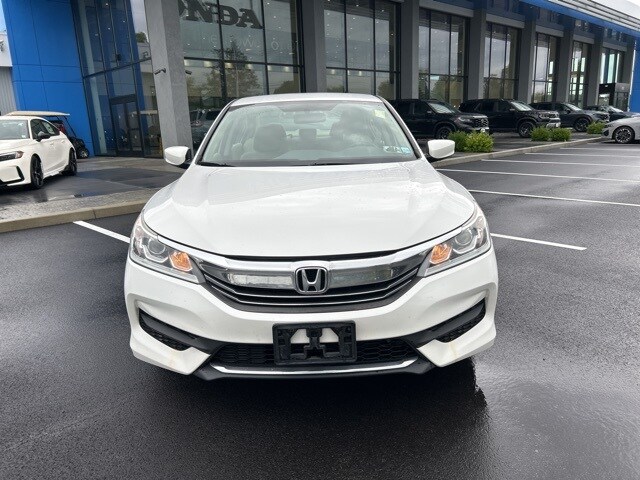 2016 Honda Accord LX photo 2