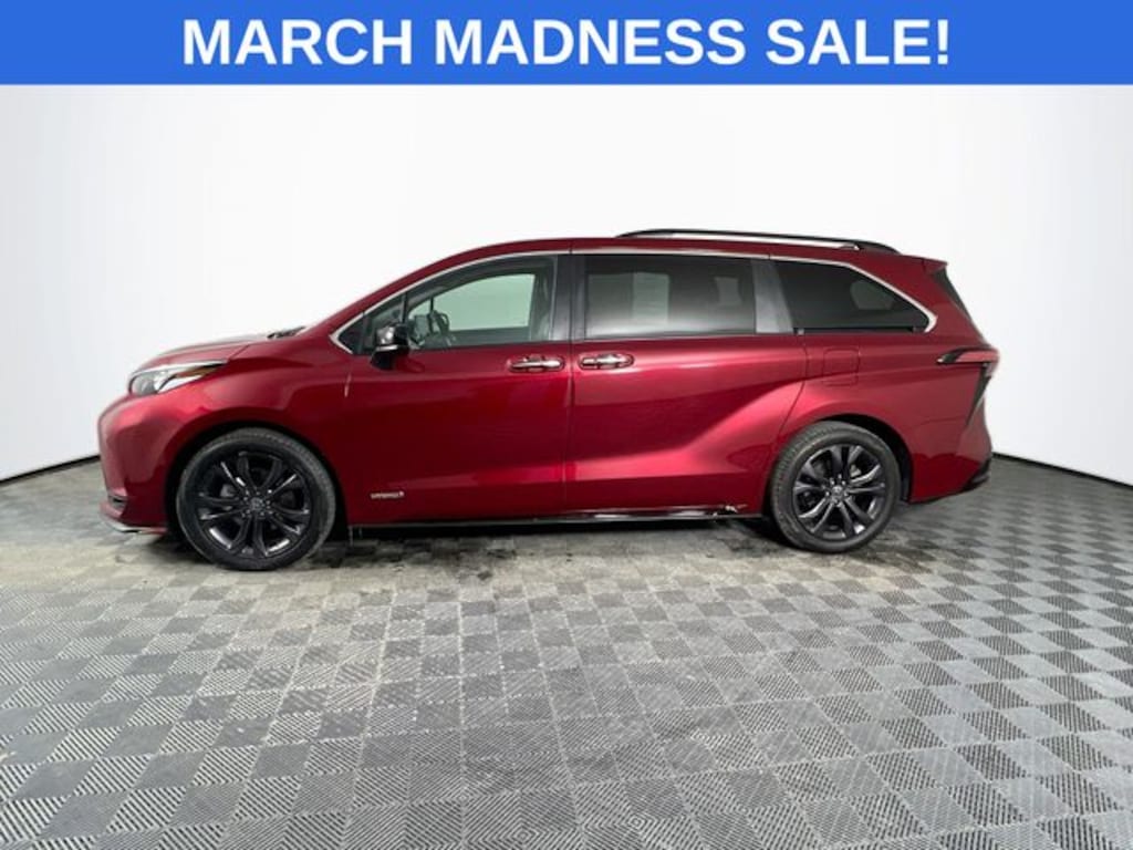 Used 2021 Toyota Sienna XSE 7 Passenger Van