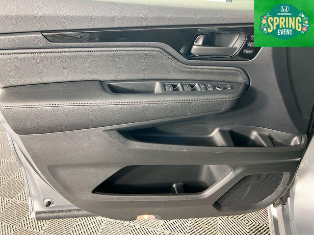 2026 Honda Odyssey Touring - Photo 18