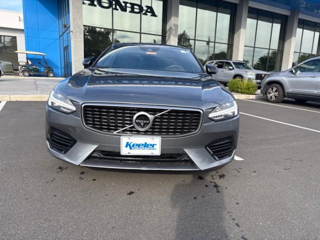 Used 2020 Volvo S90 Hybrid T8 R-Design Sedan