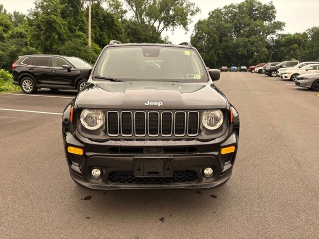 Used 2022 Jeep Renegade Latitude SUV
