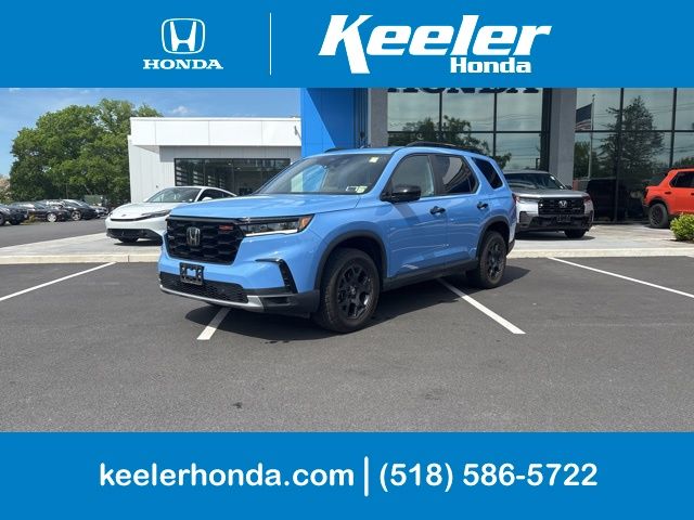 2023 Honda Pilot TrailSport AWD's photo