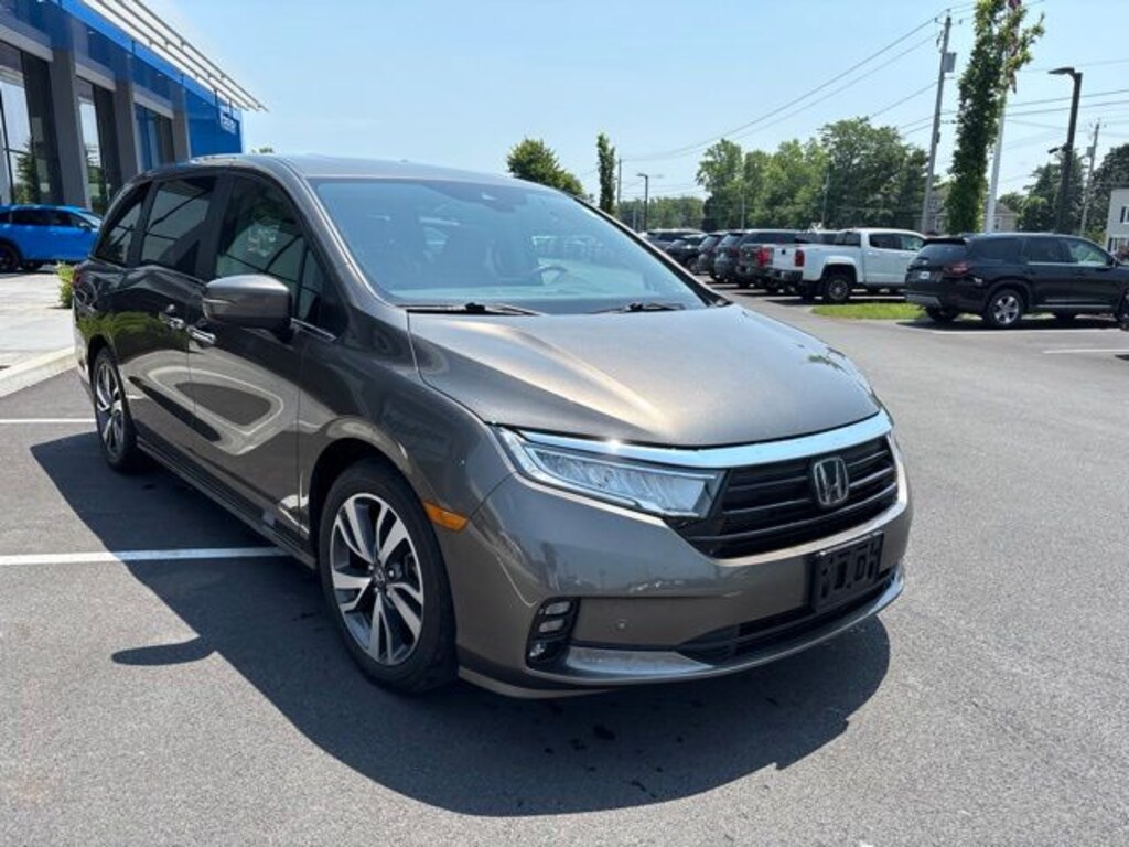 Used 2021 Honda Odyssey Touring Van