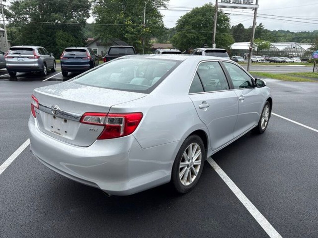 Used 2014 Toyota Camry XLE Sedan
