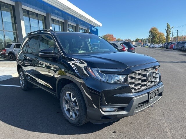 2023 Honda Passport TrailSport photo 3