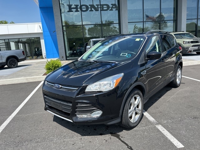 Used 2016 Ford Escape SE with VIN 1FMCU9G93GUC16837 for sale in Latham, NY
