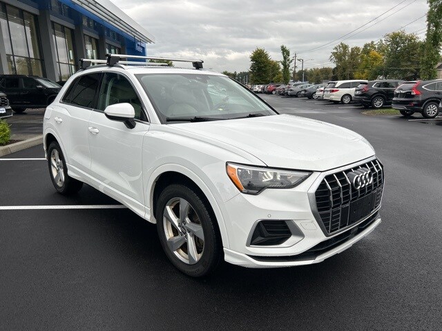 2020 Audi Q3 Premium photo 4