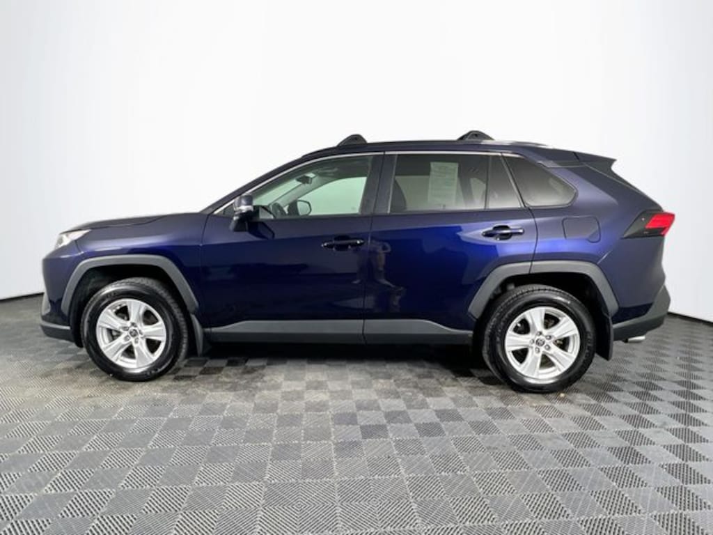 Used 2021 Toyota RAV4 XLE SUV