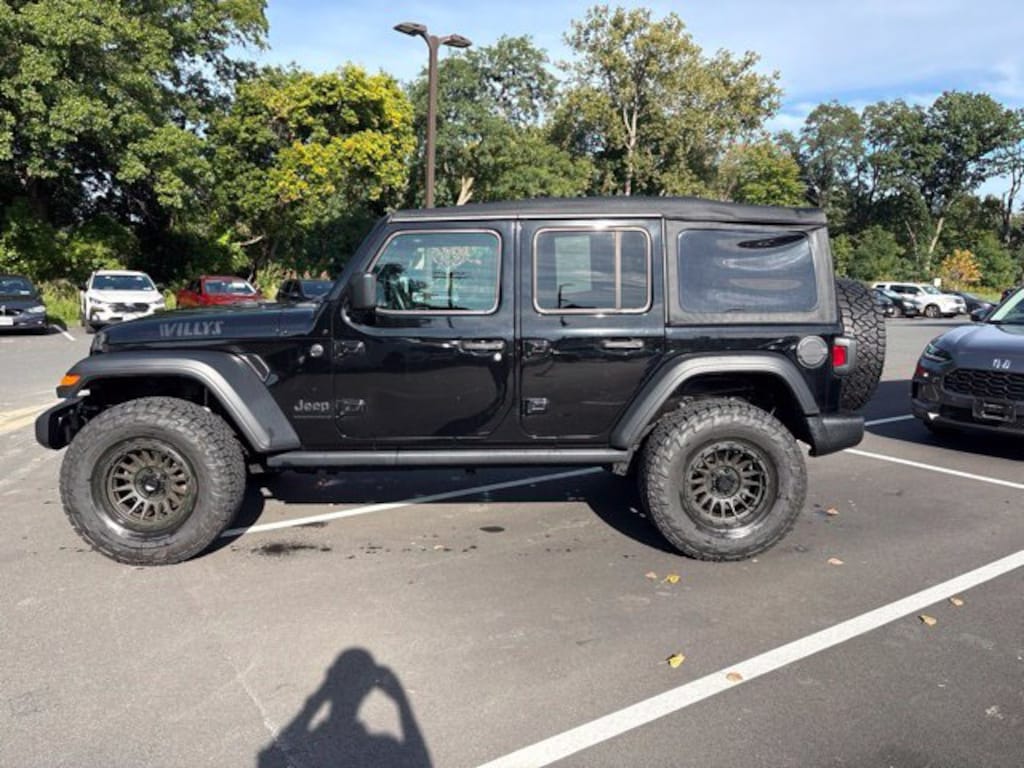 Used 2023 Jeep Wrangler Sport SUV