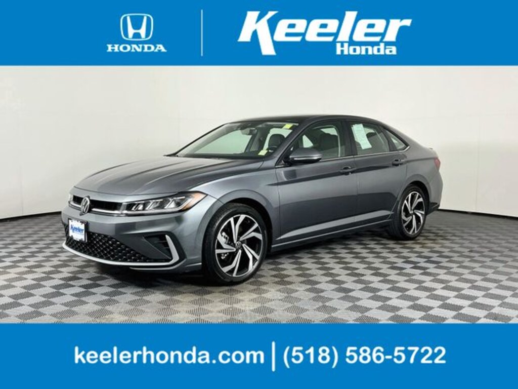 Used 2025 Volkswagen Jetta 1.5T SEL Sedan