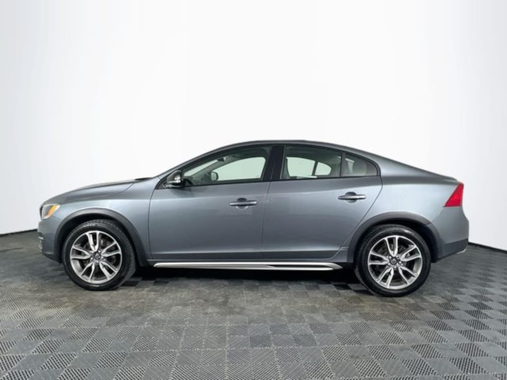 Used 2016 Volvo S60 Cross Country T5 Platinum Sedan