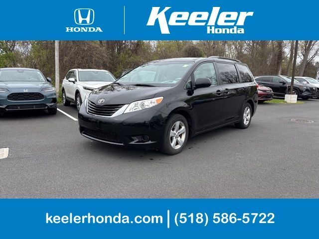 2013 Toyota Sienna LE