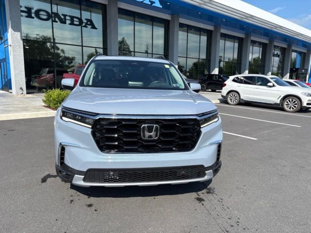 Certified 2024 Honda Pilot Touring SUV