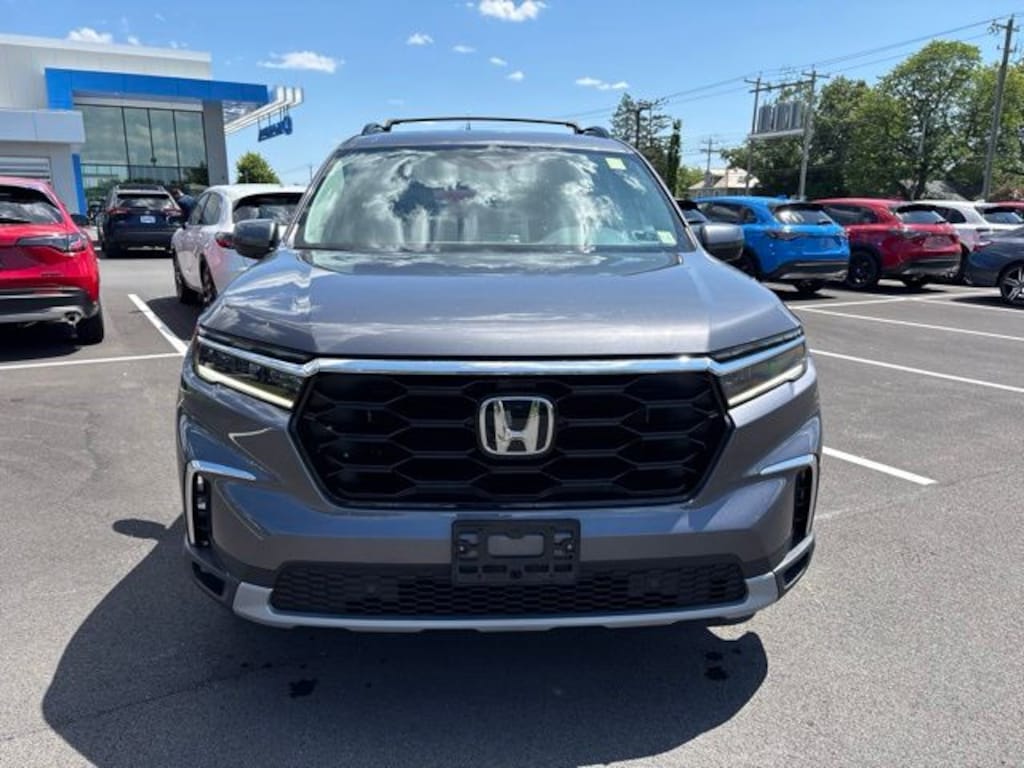 Certified 2024 Honda Pilot Touring SUV