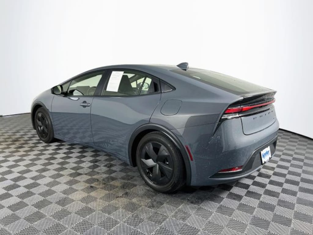 Used 2023 Toyota Prius LE Hatchback