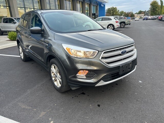 2019 Ford Escape SE photo 3