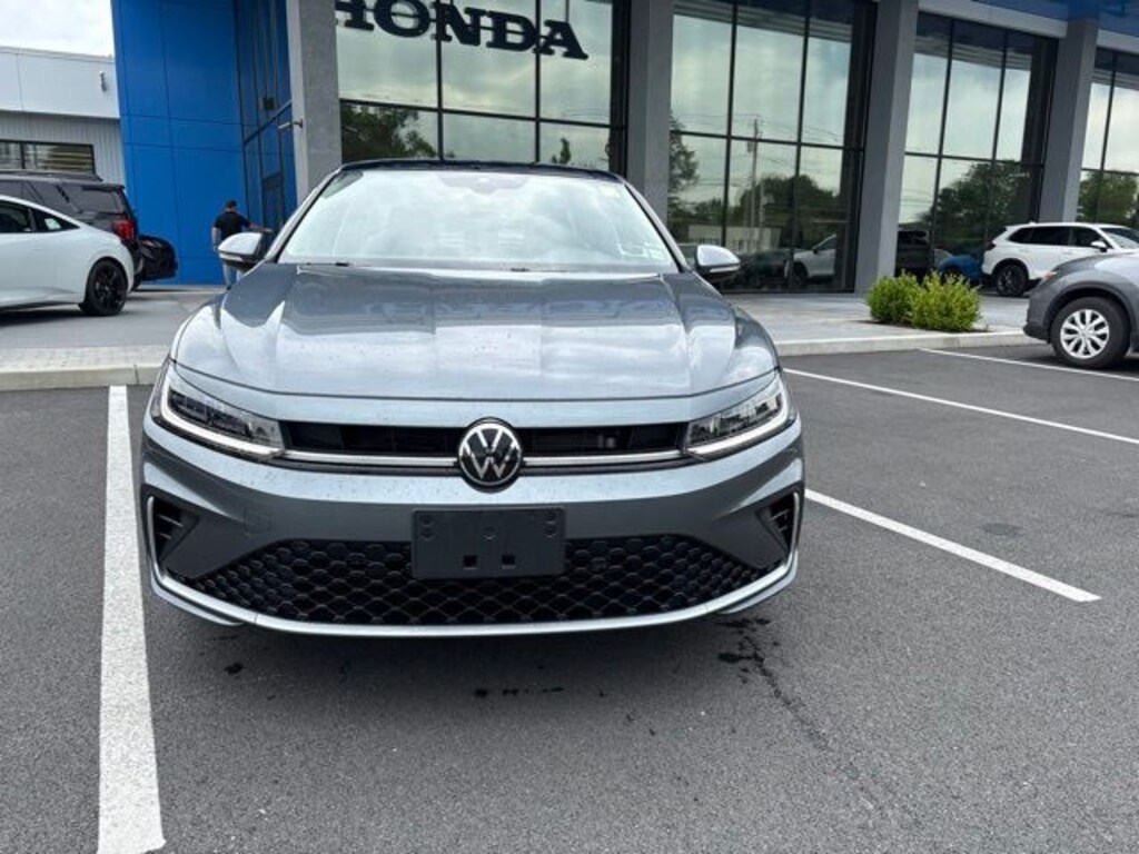 Used 2025 Volkswagen Jetta 1.5T SEL Sedan