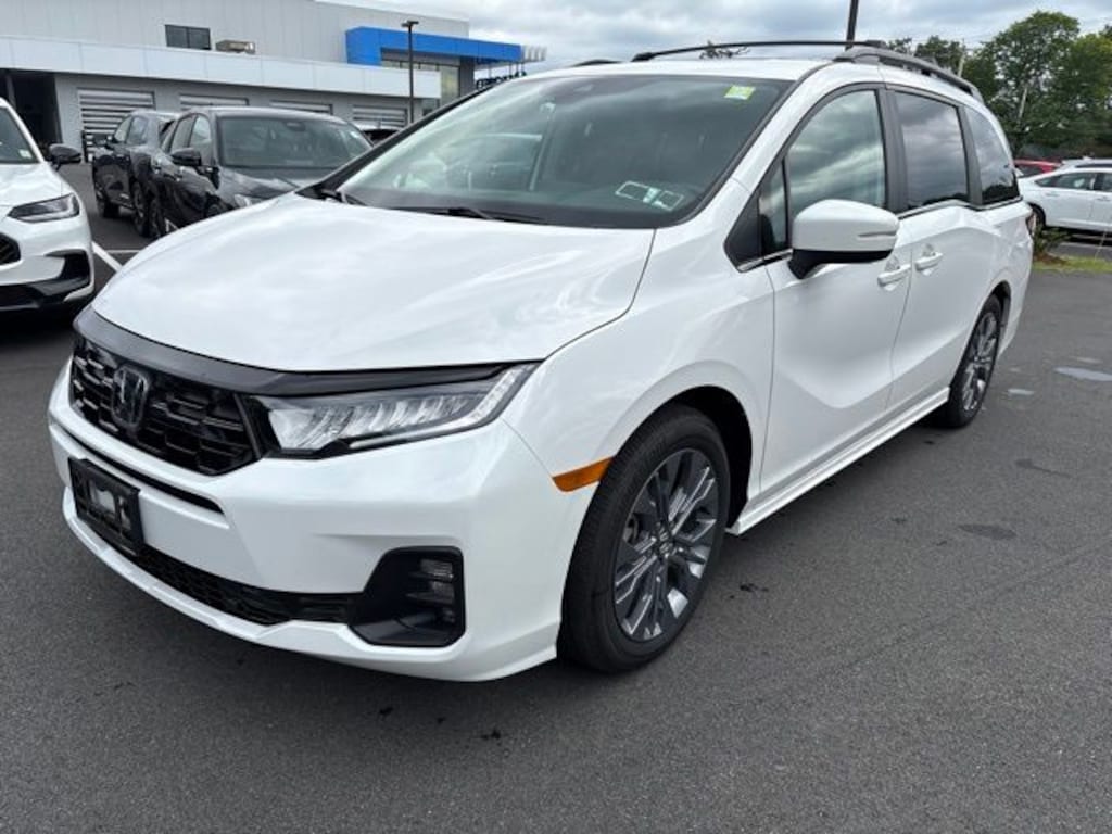 Certified 2026 Honda Odyssey Touring Van Passenger