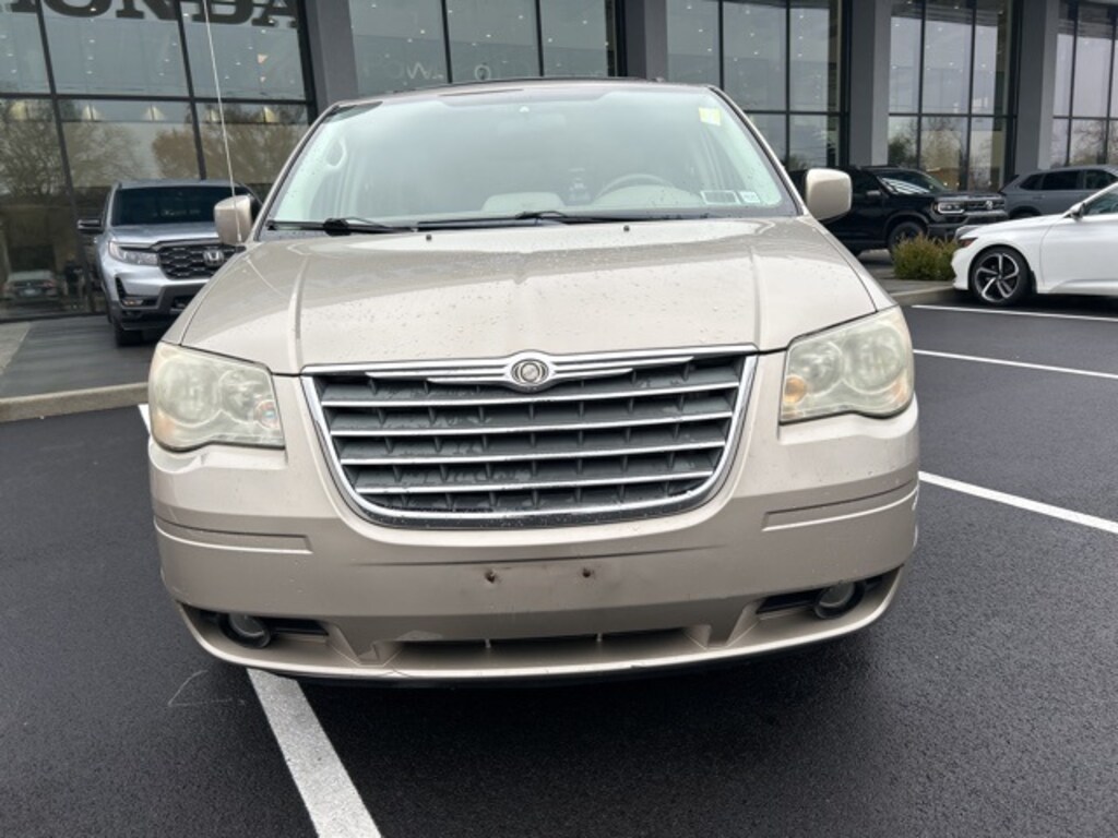Used 2009 Chrysler Town & Country Touring Van