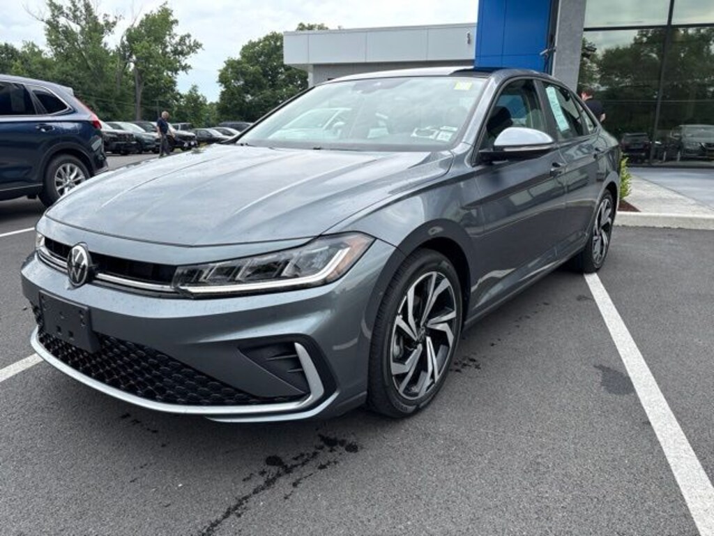 Used 2025 Volkswagen Jetta 1.5T SEL Sedan
