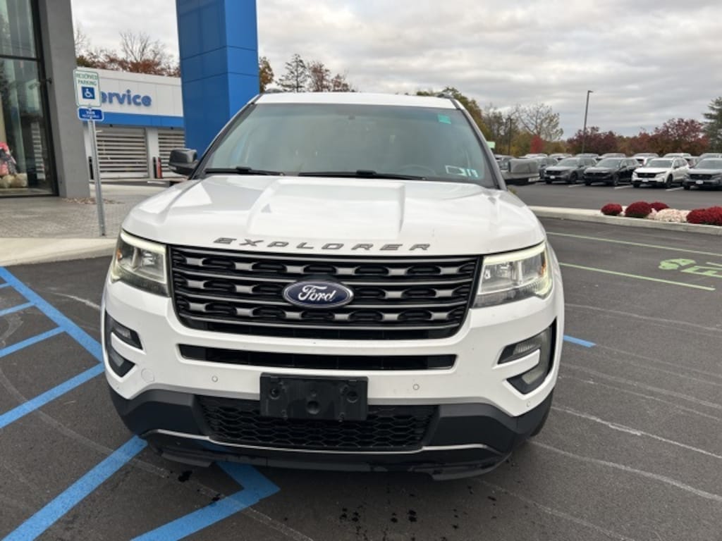 Used 2017 Ford Explorer XLT SUV