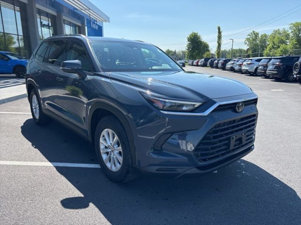 Used 2025 Toyota Grand Highlander XLE SUV