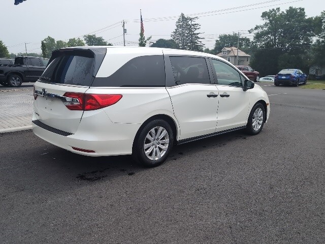 2019 Honda Odyssey LX photo 2