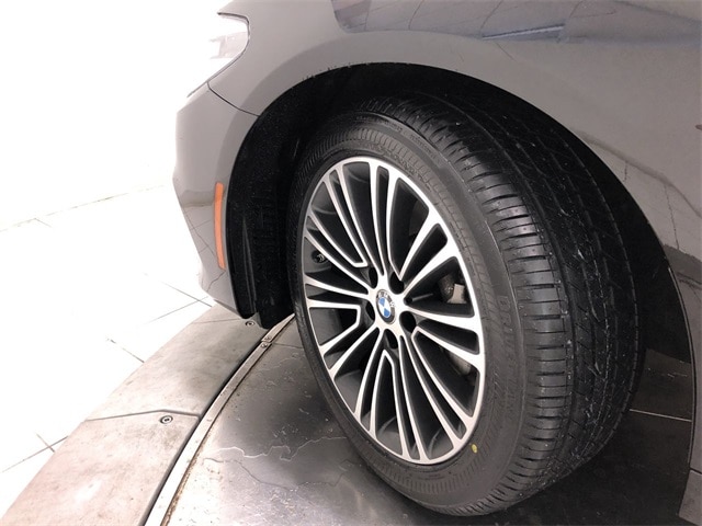 2018 BMW 530i xDrive 32