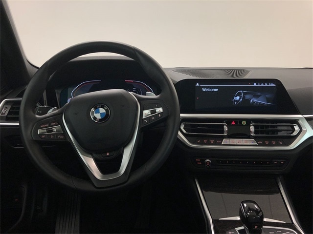 2020 BMW 330i xDrive 10