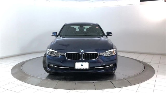 2018 BMW 330i xDrive 5