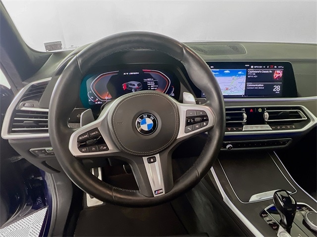 2021 BMW X7 M50i 10