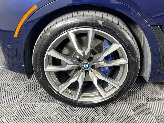 2021 BMW X7 M50i 33