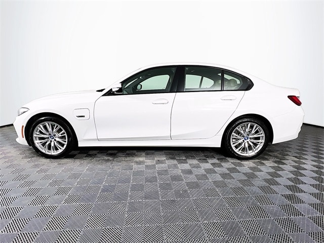 2023 BMW 330e 330e xDrive 3